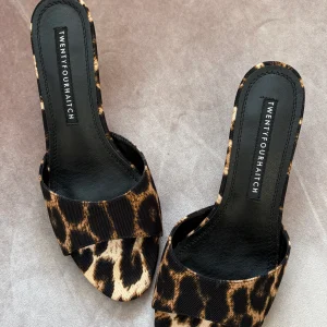 Ciabattina mules leopardata