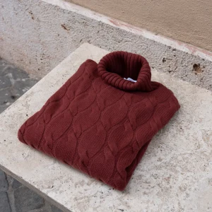 Dolcevita con trecce