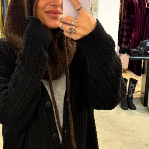 Balaclava marrone a costine