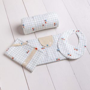 Set cambio neonato “Camioncini”