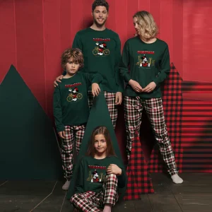 Pigiama Natalizio Disney Family coordinato Uomo Donna Bimbo Bimba art 60707 60576